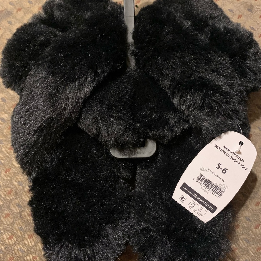 Secret Treasure Memory foam slides